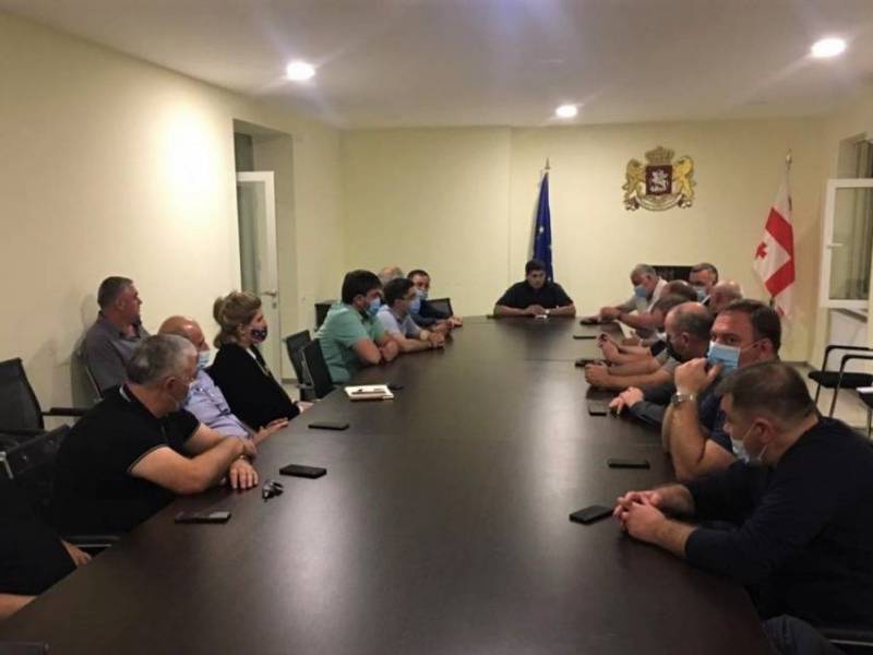 სახელმწიფო რწმუნებულის ადმინისტრაციაში, რეგიონში კორონავირუსის გავრცელების...